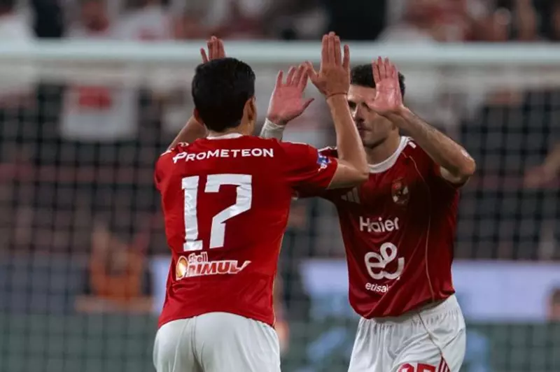 الأهلي يُسقط الزمالك ويتوج بكأس السوبر المصري