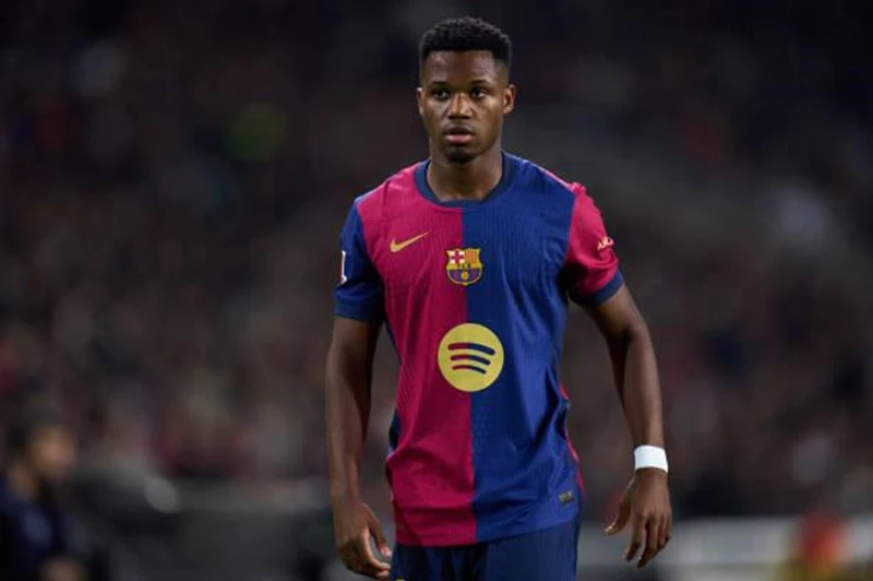 صفقة بيع فاتي من برشلونة لموناكو مهددة بالفشل