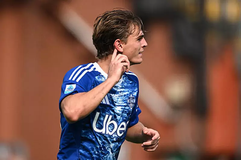 موقف نيكو باز من العودة إلى ريال مدريد في يناير